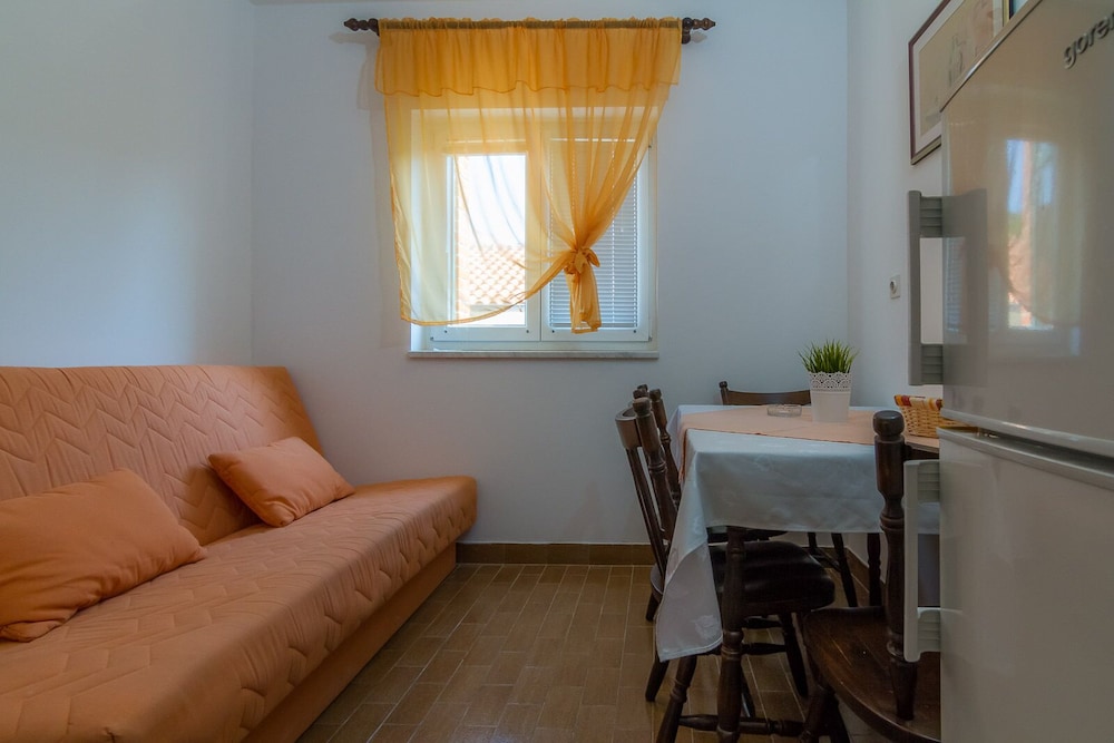 Apartment (Anđela - 80 m from beach - A2(2+2))