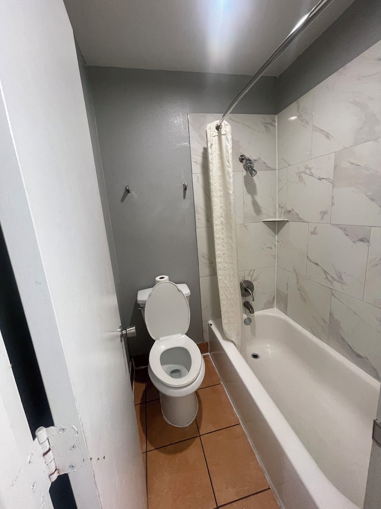 Double Room, 2 Twin Beds, Non Smoking photo 3