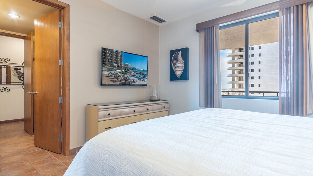 Condo, 1 King Bed with Sofa bed, Balcony, Ocean View (Las Palomas Resort Cordoba 602)