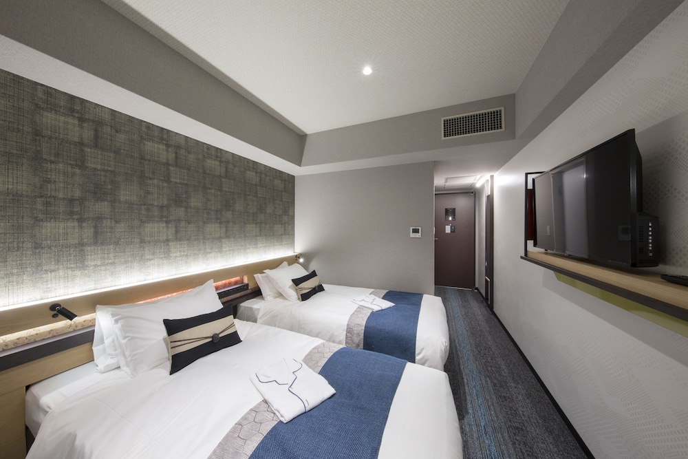 Standard Twin Room, 2 Twin Beds - Photo 8