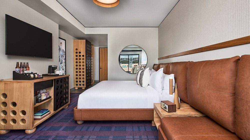Room, 1 King Bed, Accessible (All Star)