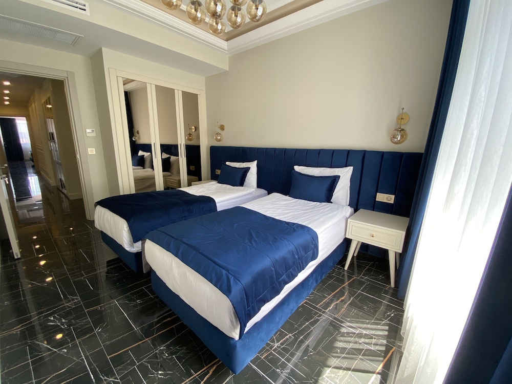 Executive Suite with Two Bedroom photo 3