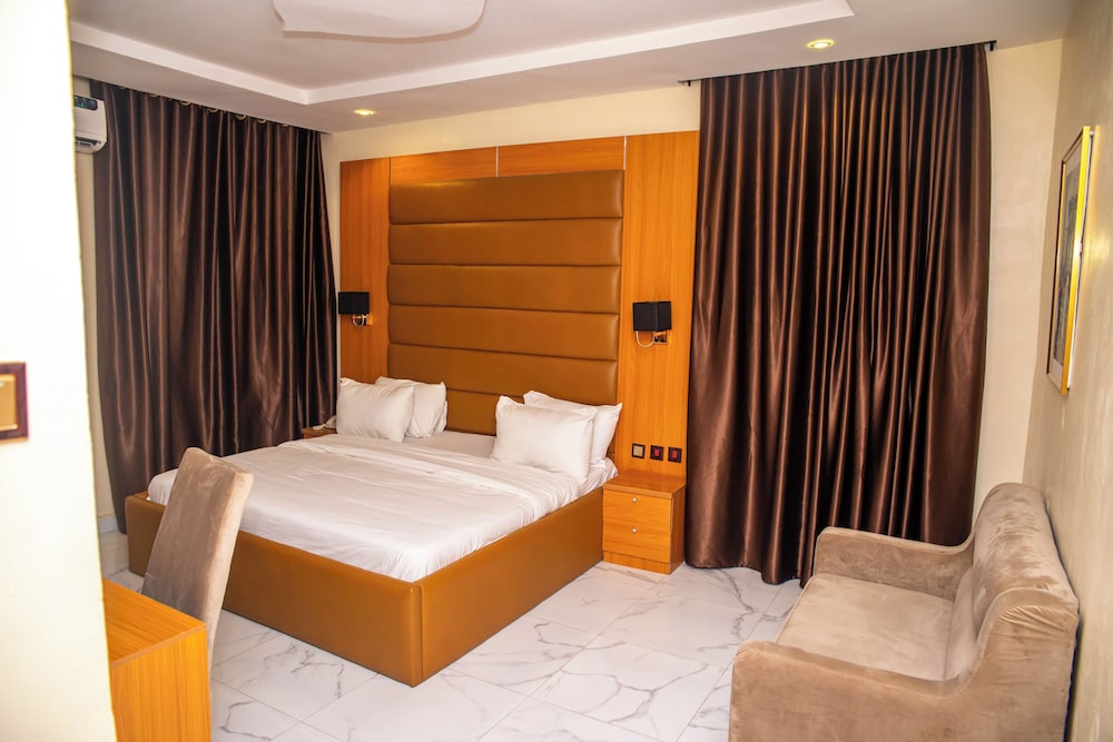Royal Room - Photo 7