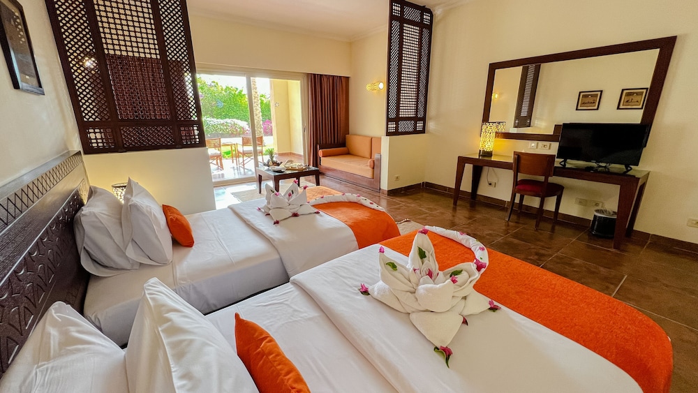 Superior Room, Garden View