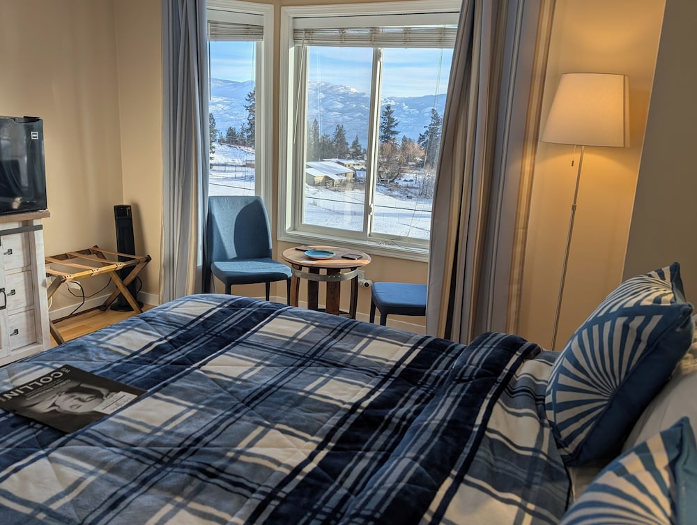 Comfort Double Room, 1 Queen Bed, Shared Bathroom