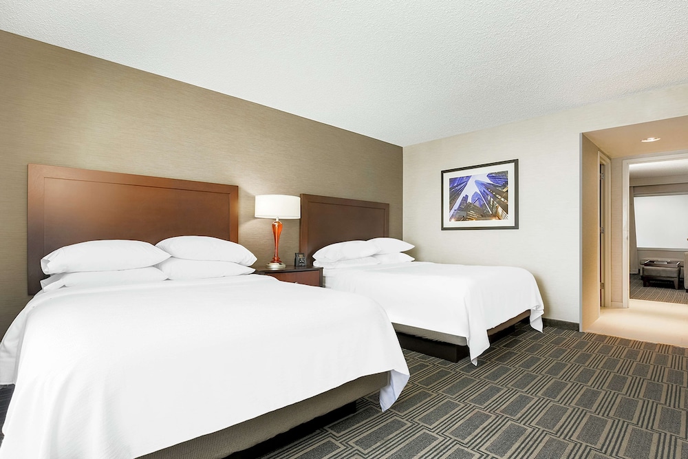 Suite, 2 Queen Beds, Accessible, Non Smoking (Hearing) - Photo 2