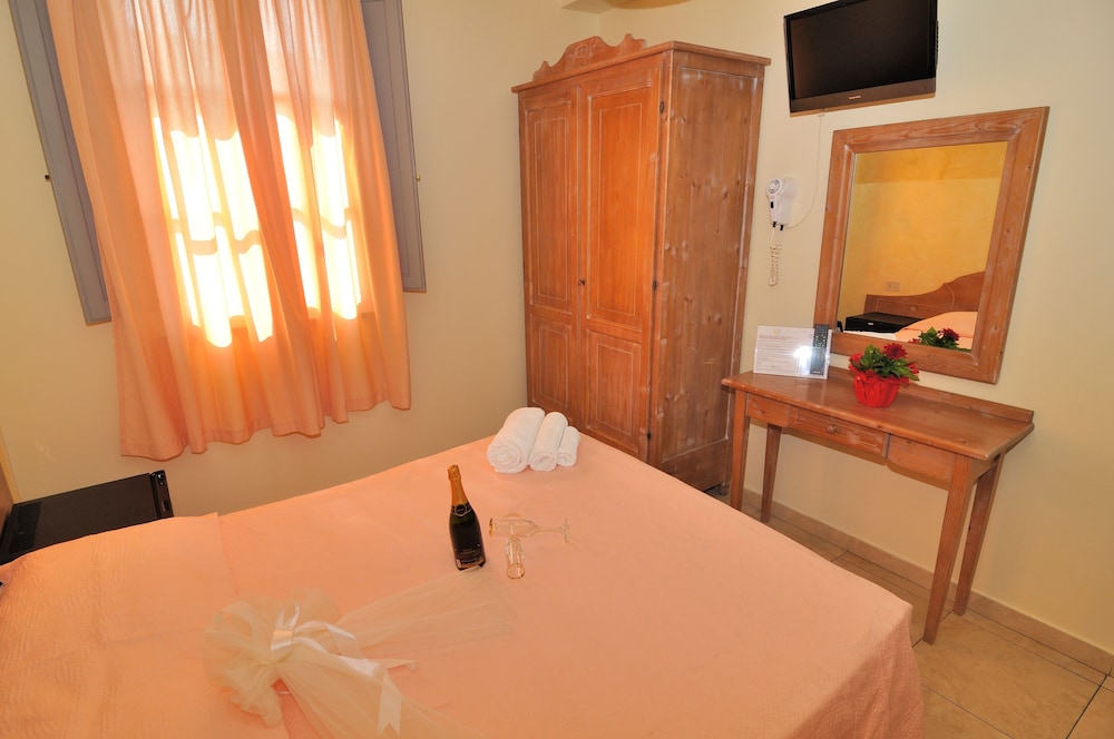 Standard Single Room, Private Bathroom