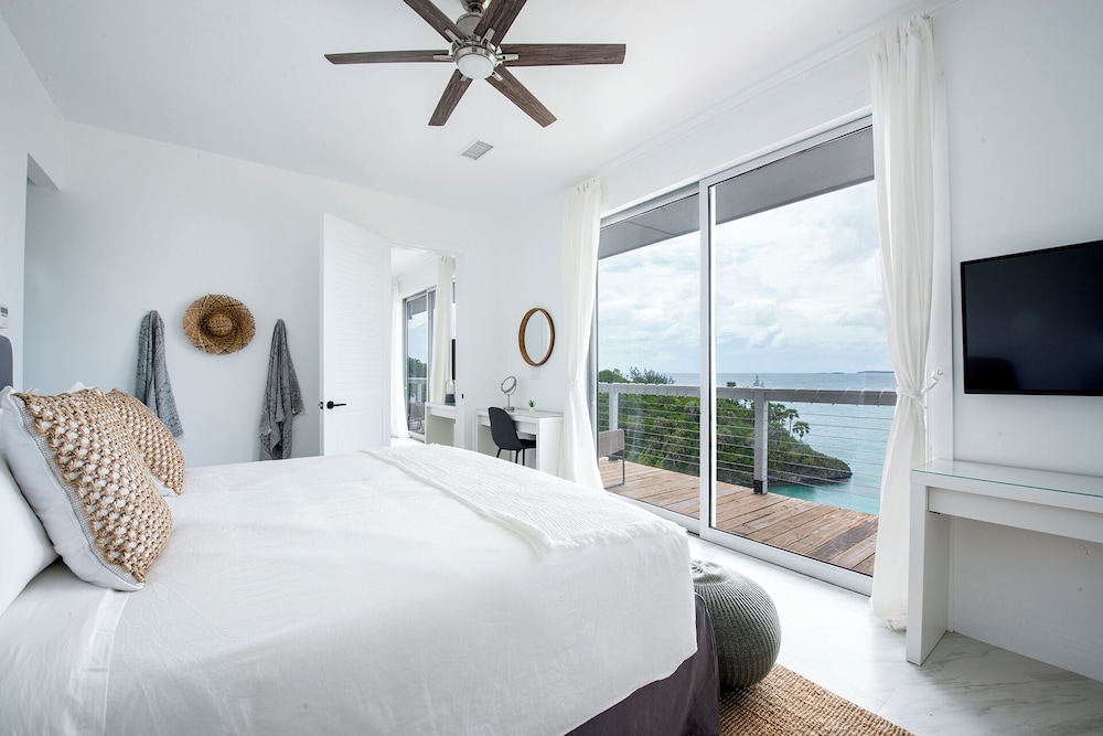 Villa photo 3
