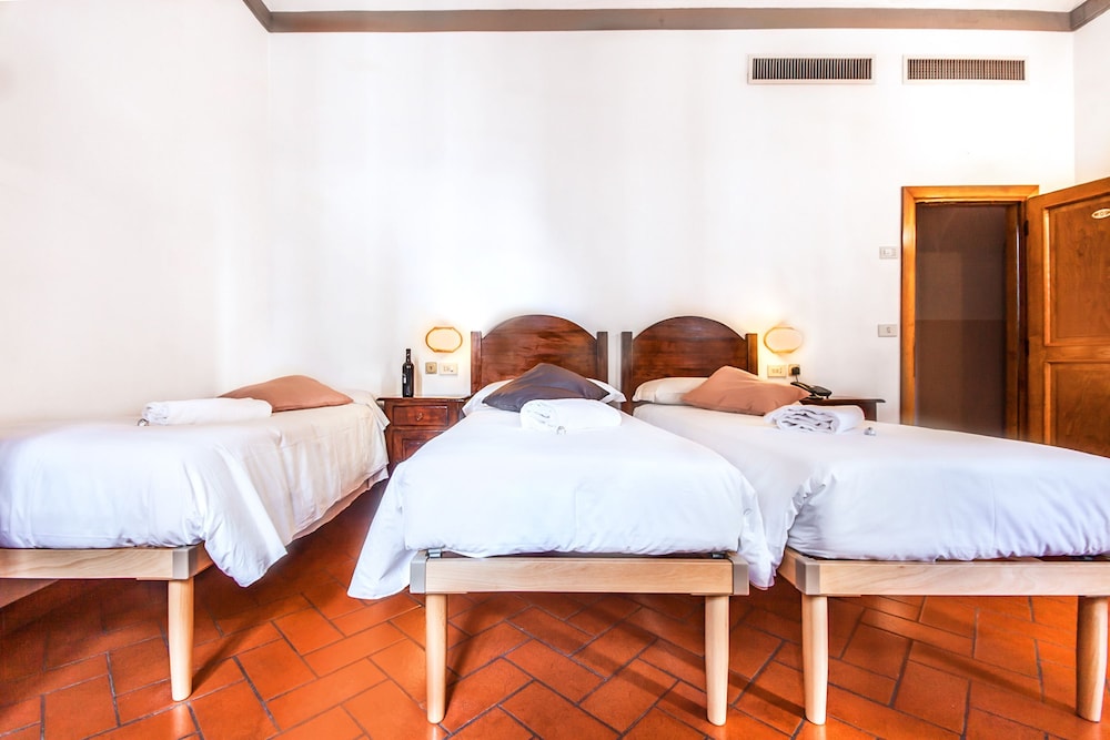 Triple Room photo 2