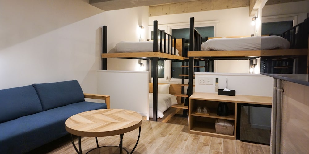 Deluxe Quadruple Room, Non Smoking