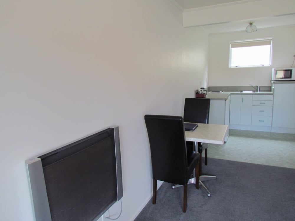 SuperKing Studio Apartment (7)