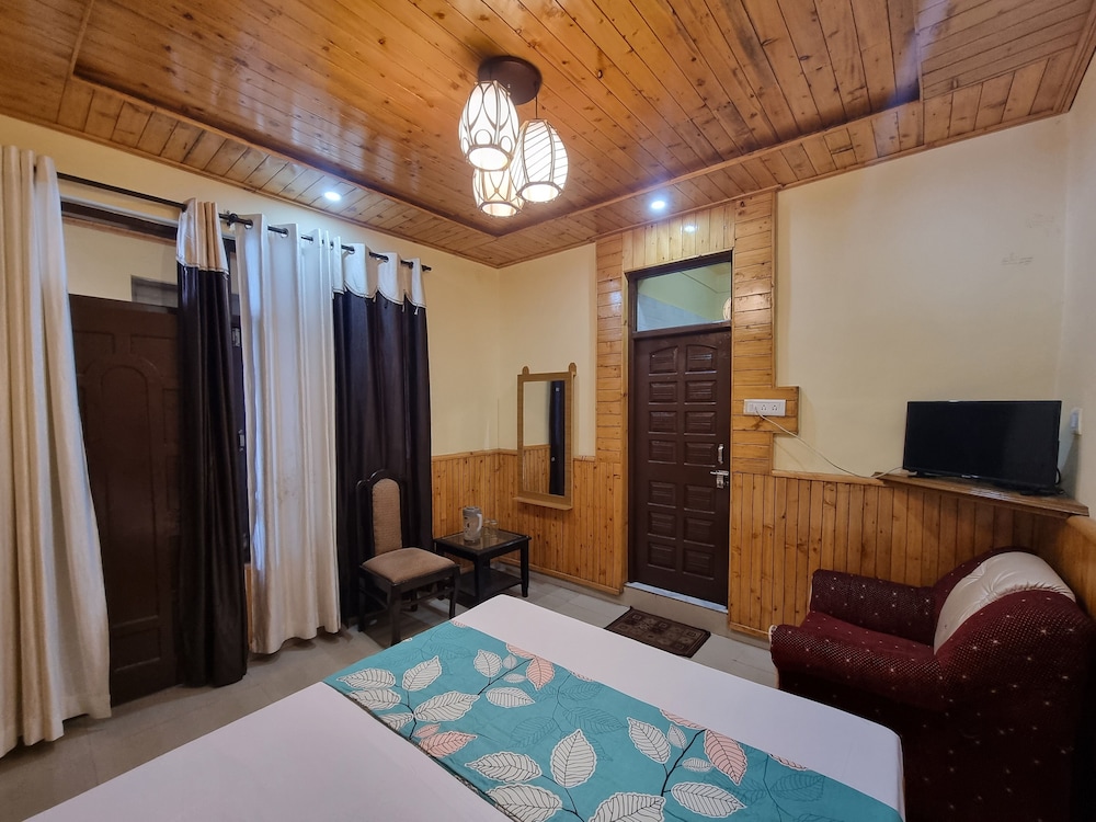 Deluxe Double Room - Photo 20