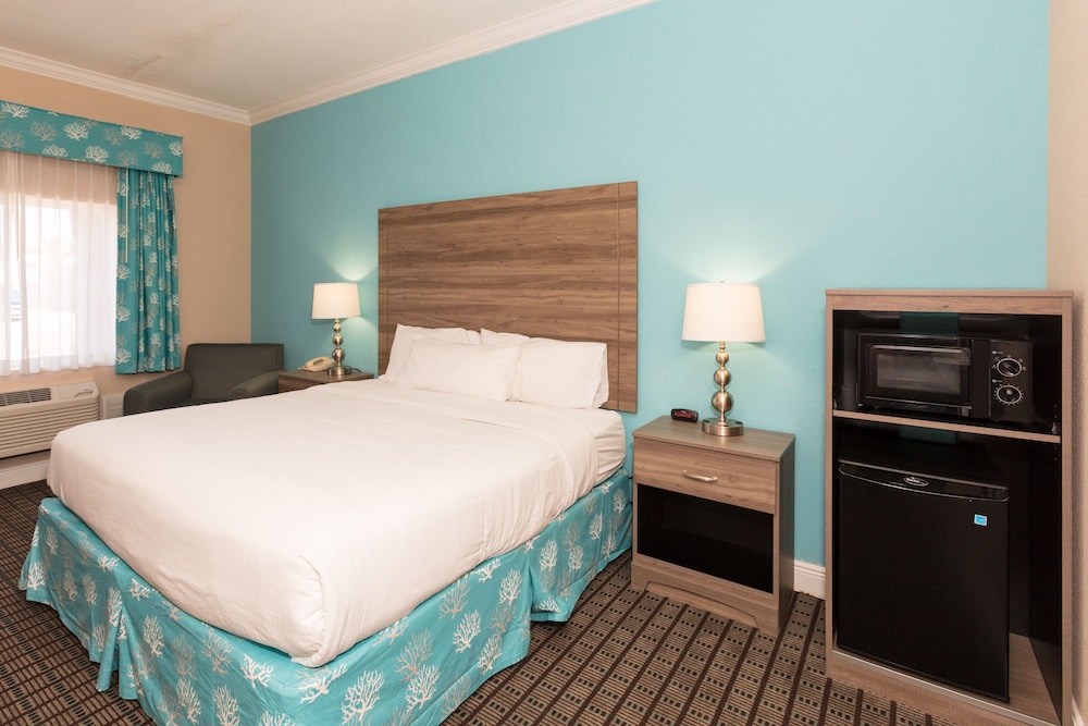 Premium Room, 2 Double Beds, Partial Ocean View photo 2