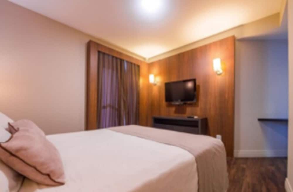 Superior Room, Multiple Beds, City View - Photo 7