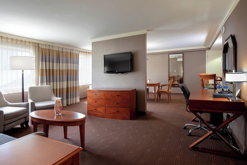 Suite, 1 Double Bed photo 1