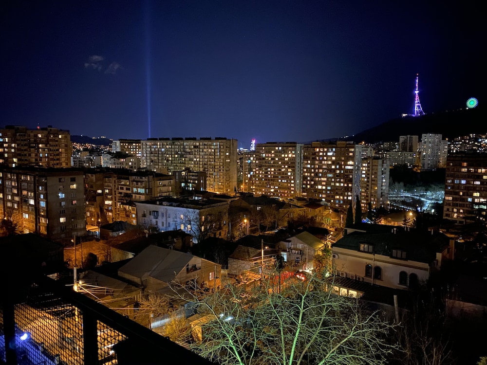 Deluxe Double or Twin Room, Balcony, City View photo 3