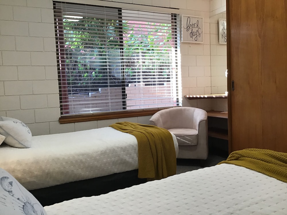 Luxury Suite, 2 Bedrooms, Ocean View, Ground Floor photo 3