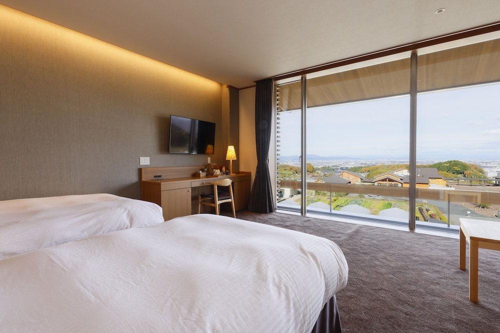 Deluxe Twin Room, Non Smoking, Mountain View photo 1