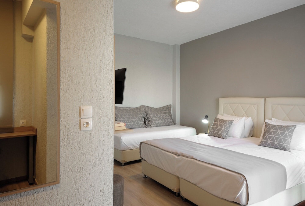 Superior Double or Twin Room, Balcony photo 3