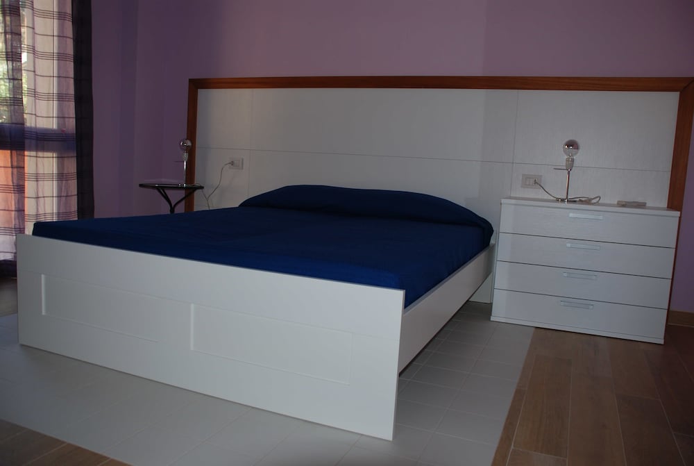 Standard Apartment, 1 Queen Bed With Sofa Bed (Orciaia) photo 1