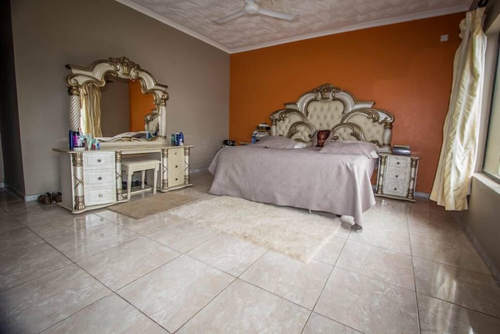 House, 3 Bedrooms photo 1