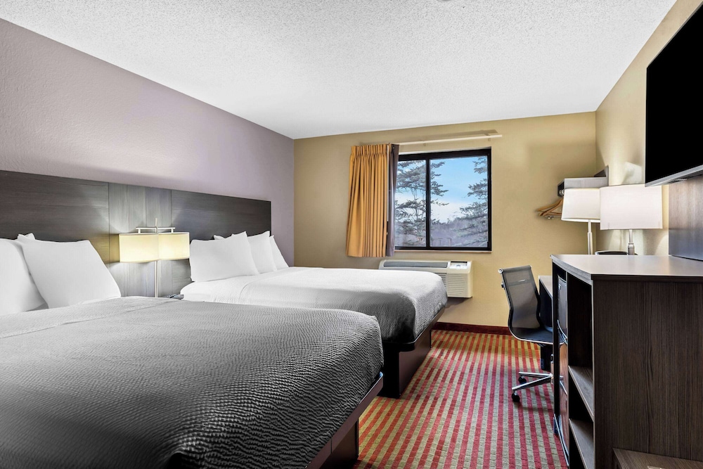 Room, 2 Queen Beds, Non Smoking - Photo 3