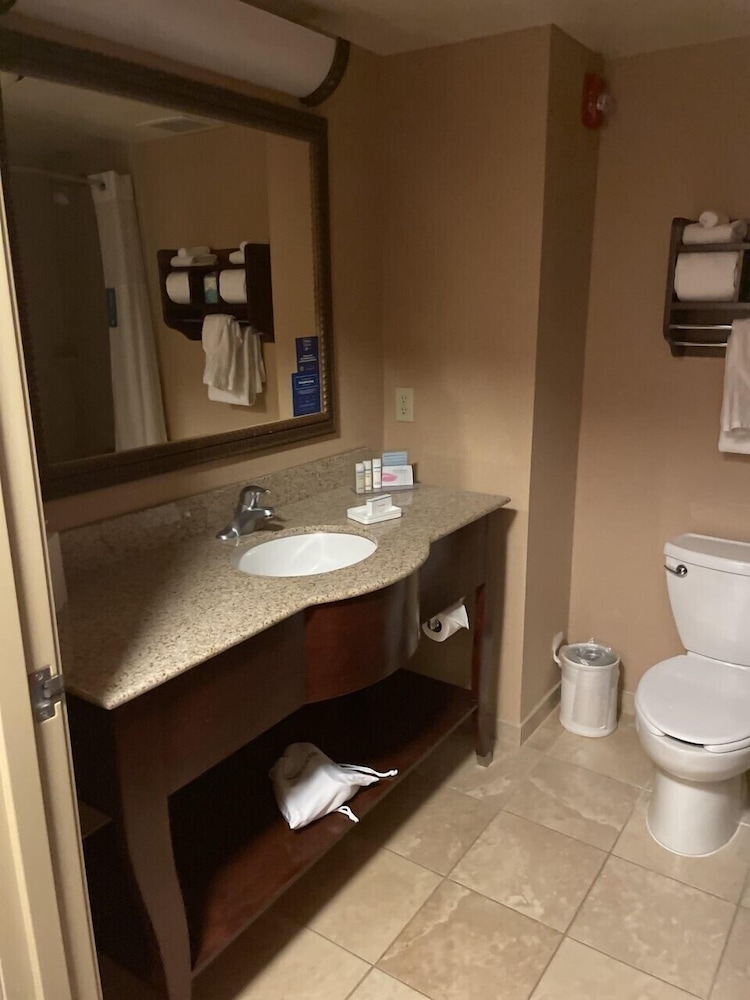Room, 2 Queen Beds, Accessible, Non Smoking - Photo 6