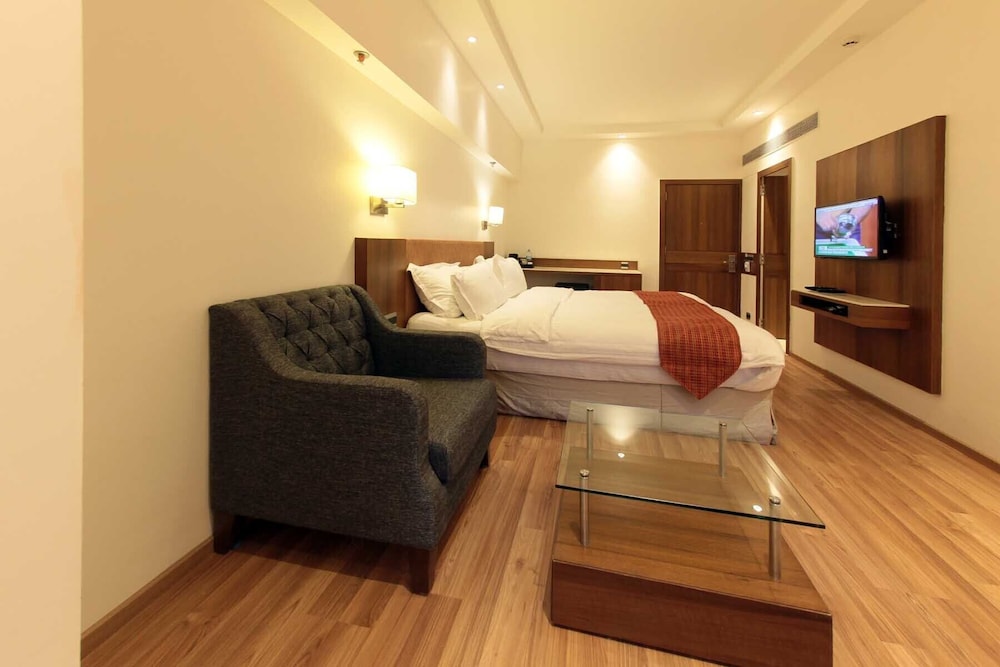Superior Room, 1 King Bed