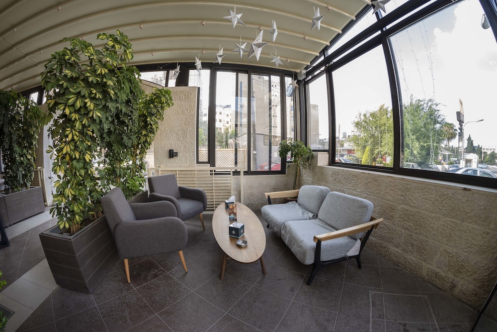 Deluxe Double or Twin Room, 1 Bedroom - Photo 17