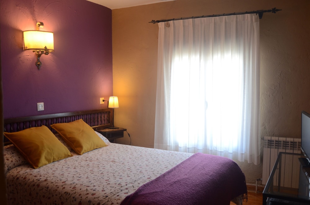 Habitación Doble, con Baño Privado (NÚMERO 8)