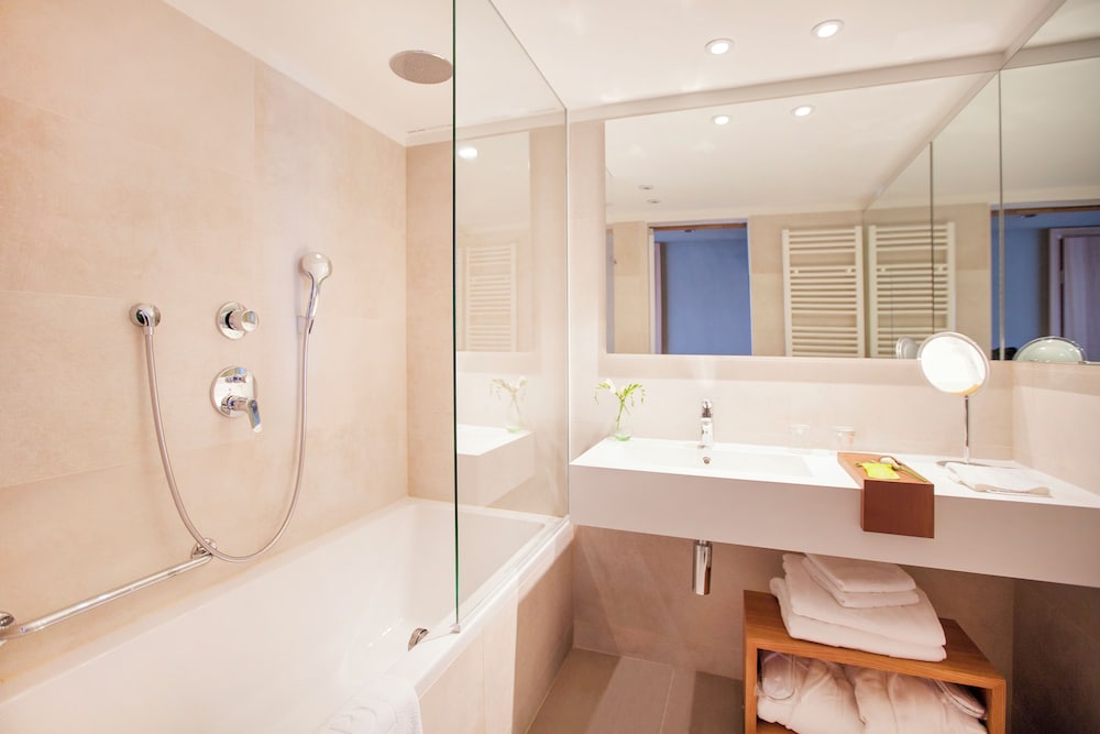 Executive Double or Twin Room - Photo 7