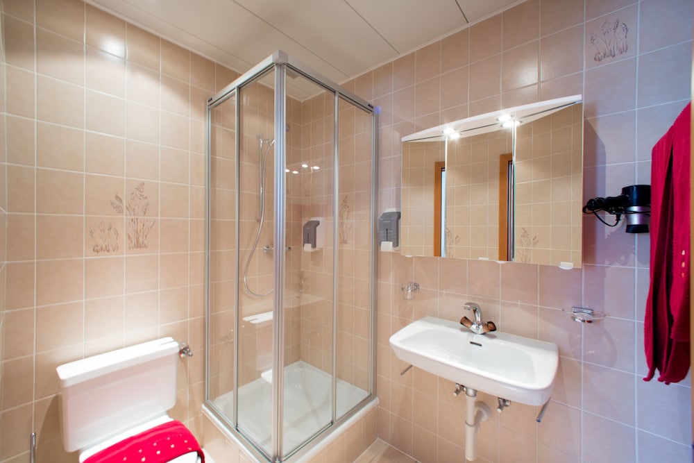 Triple Room - Photo 9