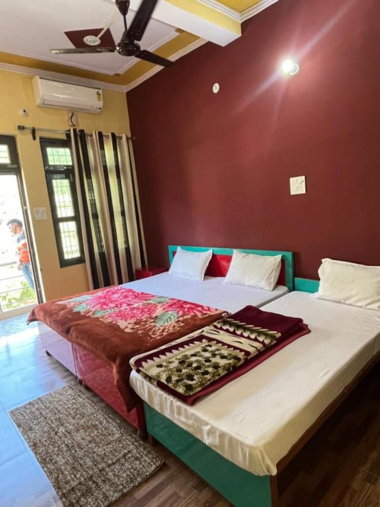 Deluxe Triple Room photo 3