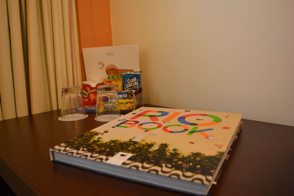 Superior Apartment, 1 Queen Bed, Partial Sea View thumbnail 5