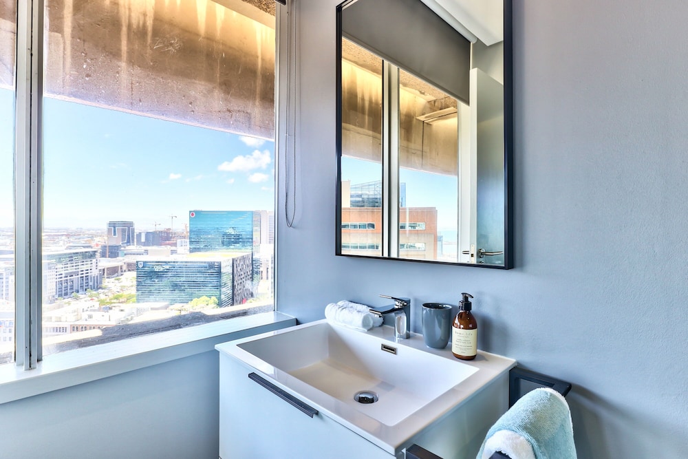 Apartment, 2 Bedrooms - Photo 4