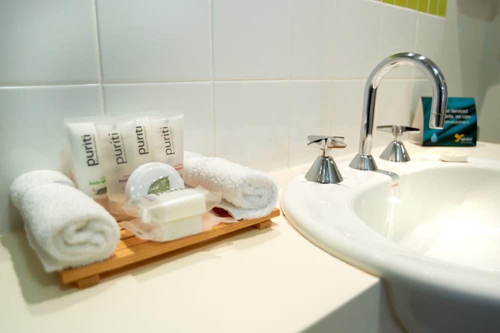 Superior One Bedroom Apartment - Photo 4