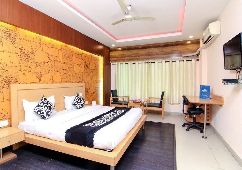Deluxe Room - Photo 2