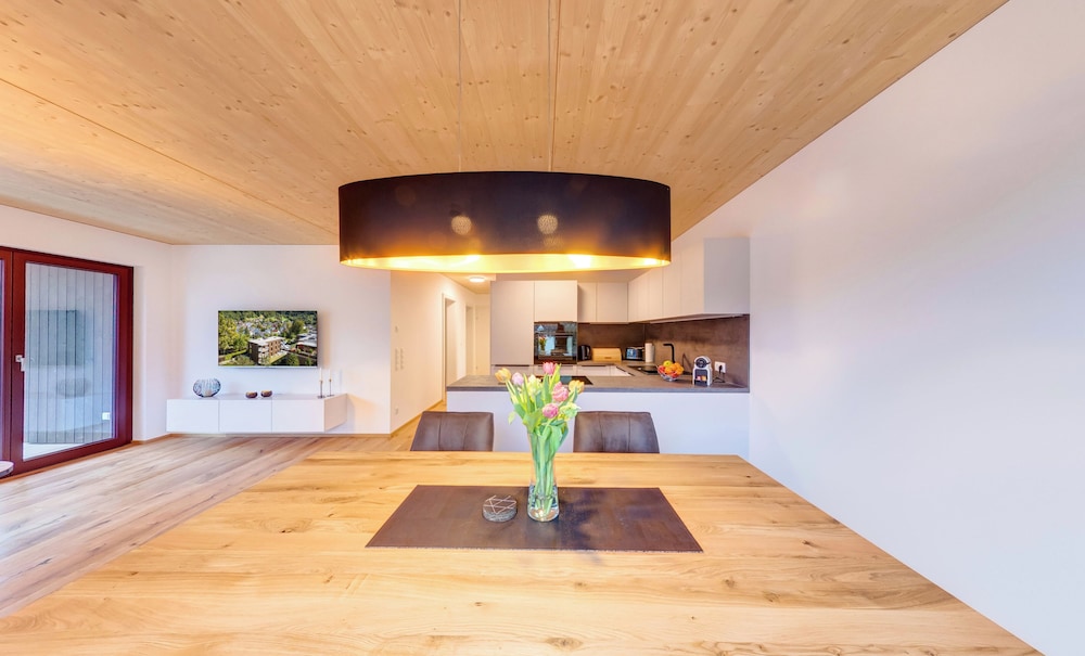 Apartment 3 photo 2