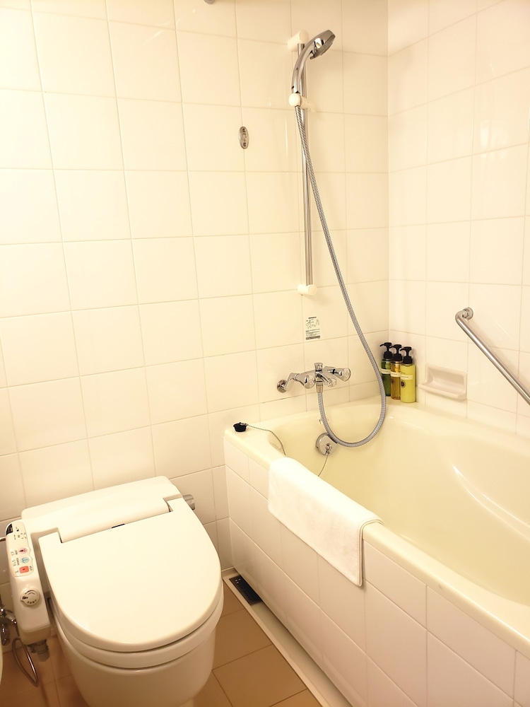 Standard Room, Multiple Beds - Photo 2