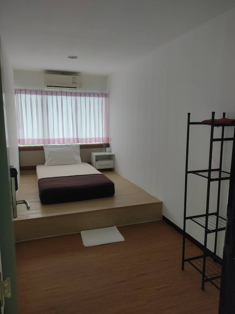 Basic Room photo 1