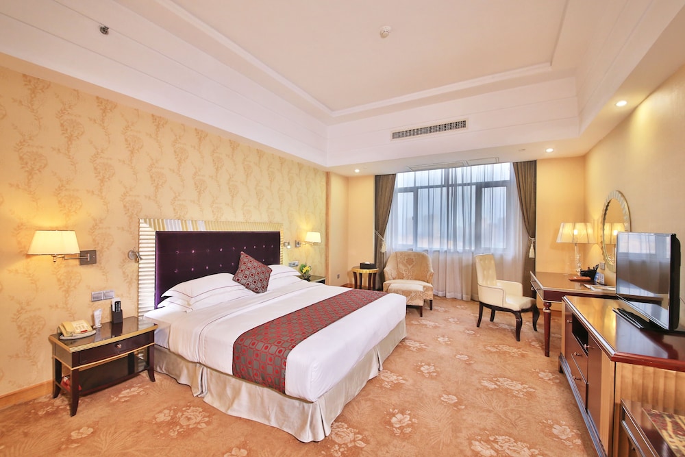 Superior Double Room, City View photo 1