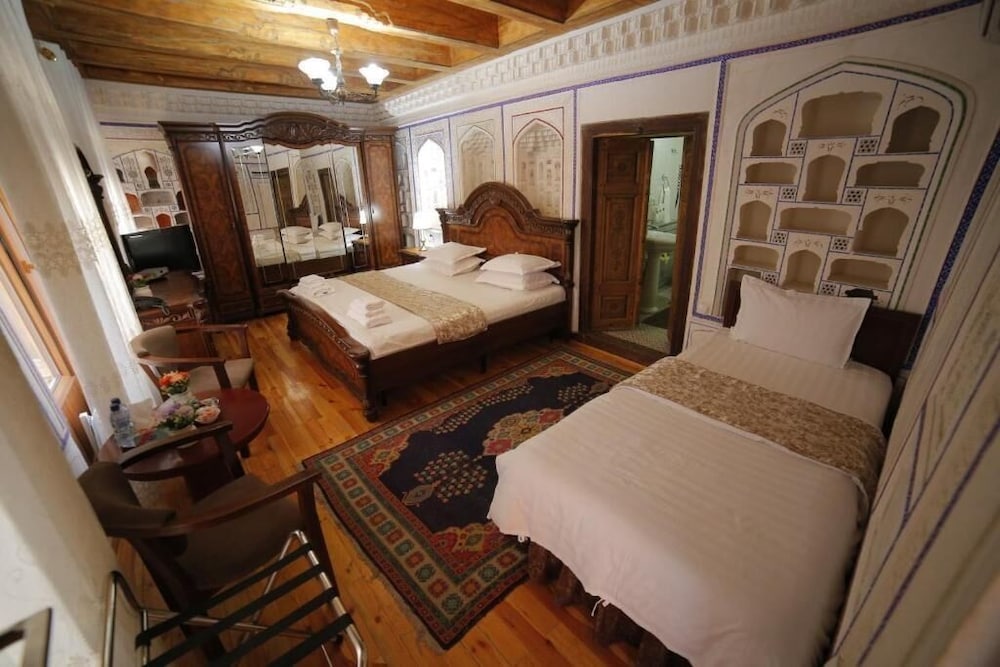 Standard Triple Room photo 2