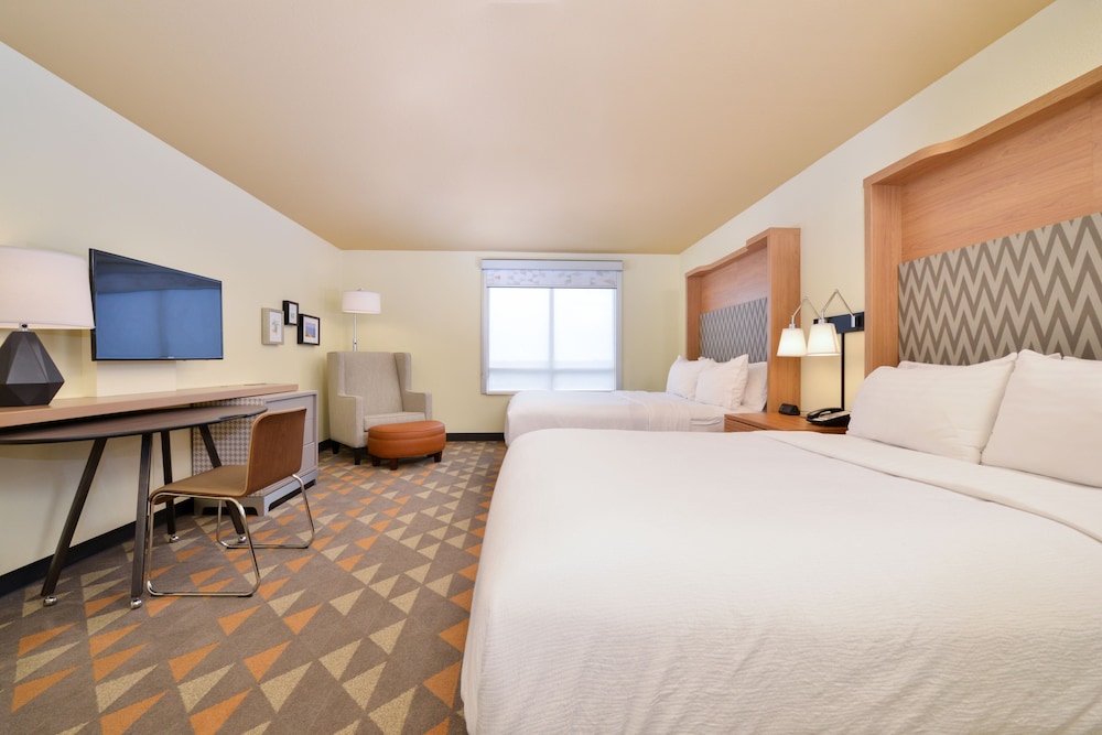 Standard Room, 2 Queen Beds, Accessible Bathtub (Communications, Accessible Tub) - Photo 1
