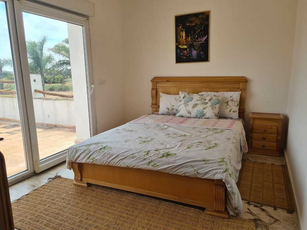 Comfort Room, Pool View photo 1