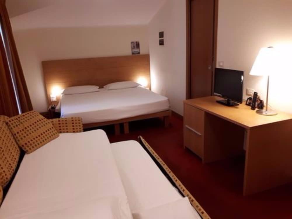 Superior Quadruple Room photo 1