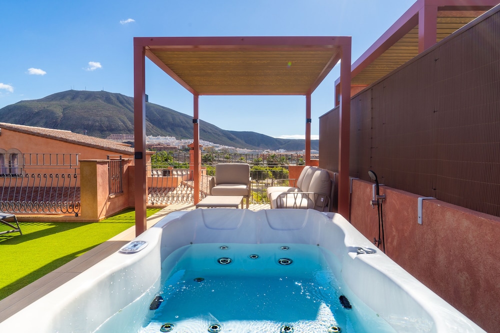 Suite, Hot Tub (3 Adultos)