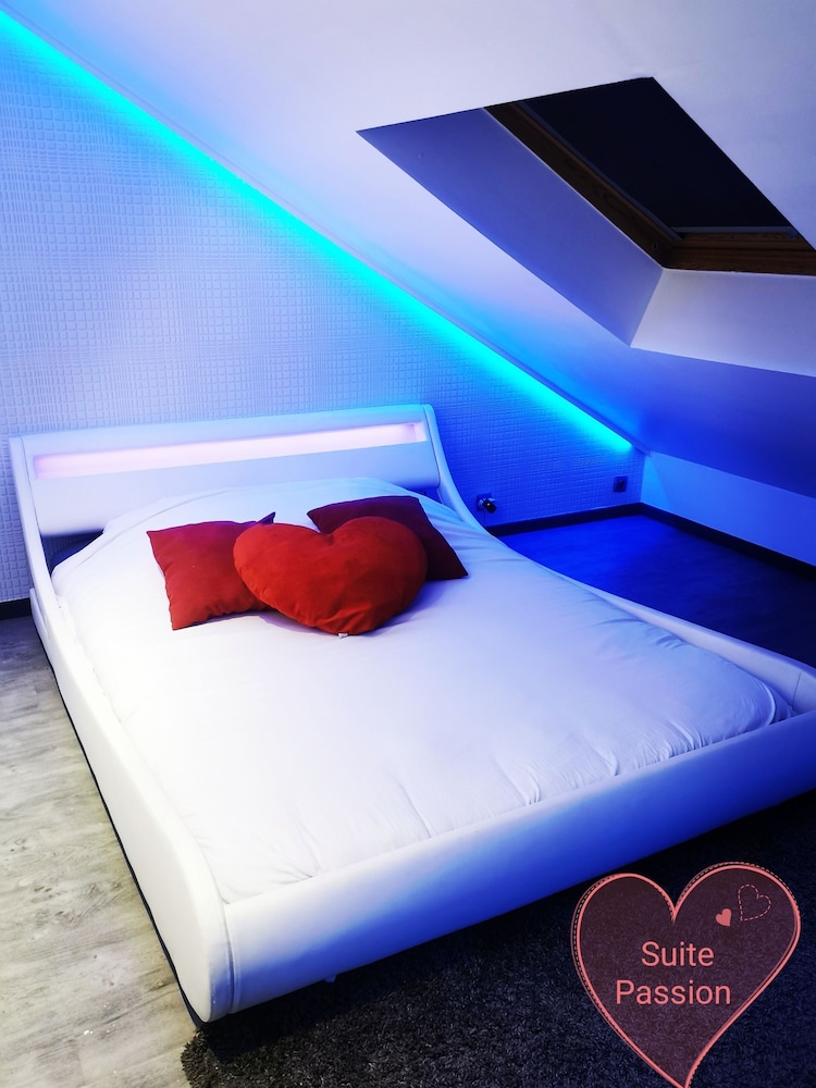 Superior Duplex, Hot Tub (Suite Passion)
