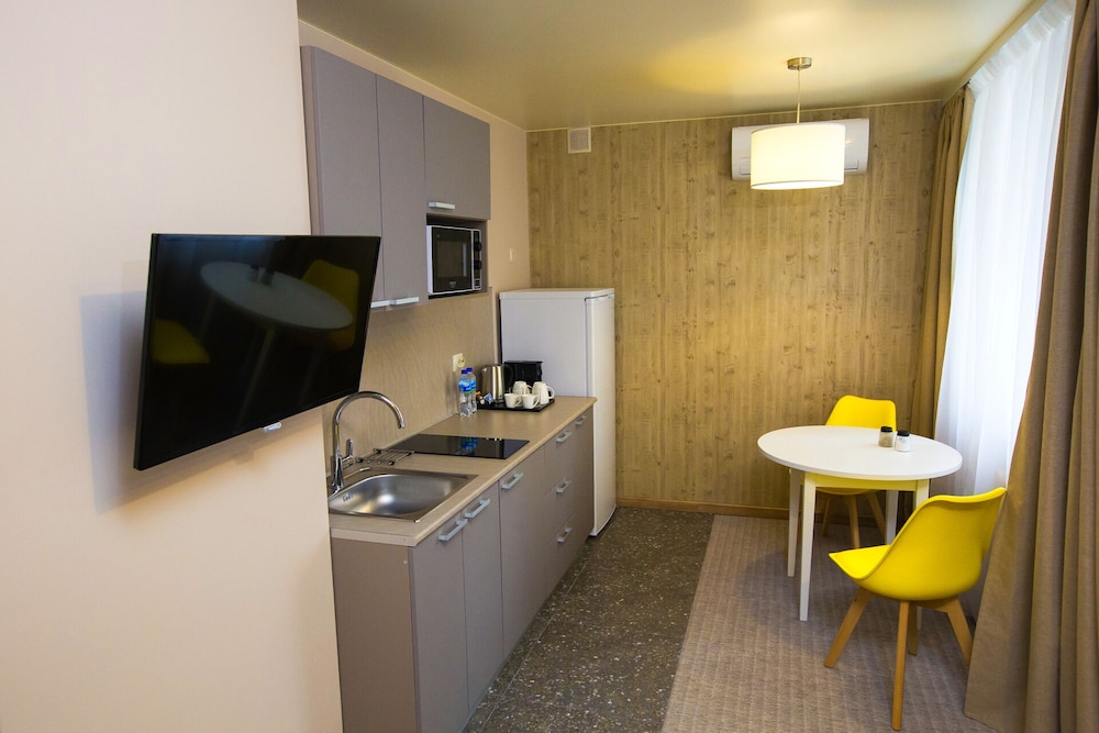 Apartment photo 2