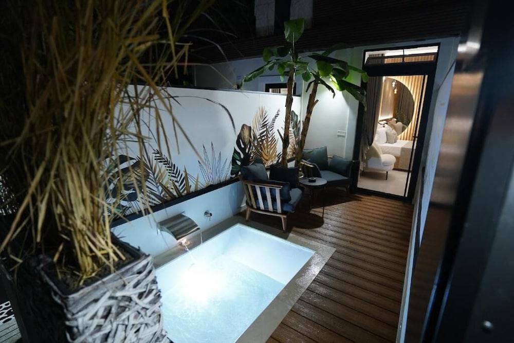 Luxury Double Room, Patio photo 2