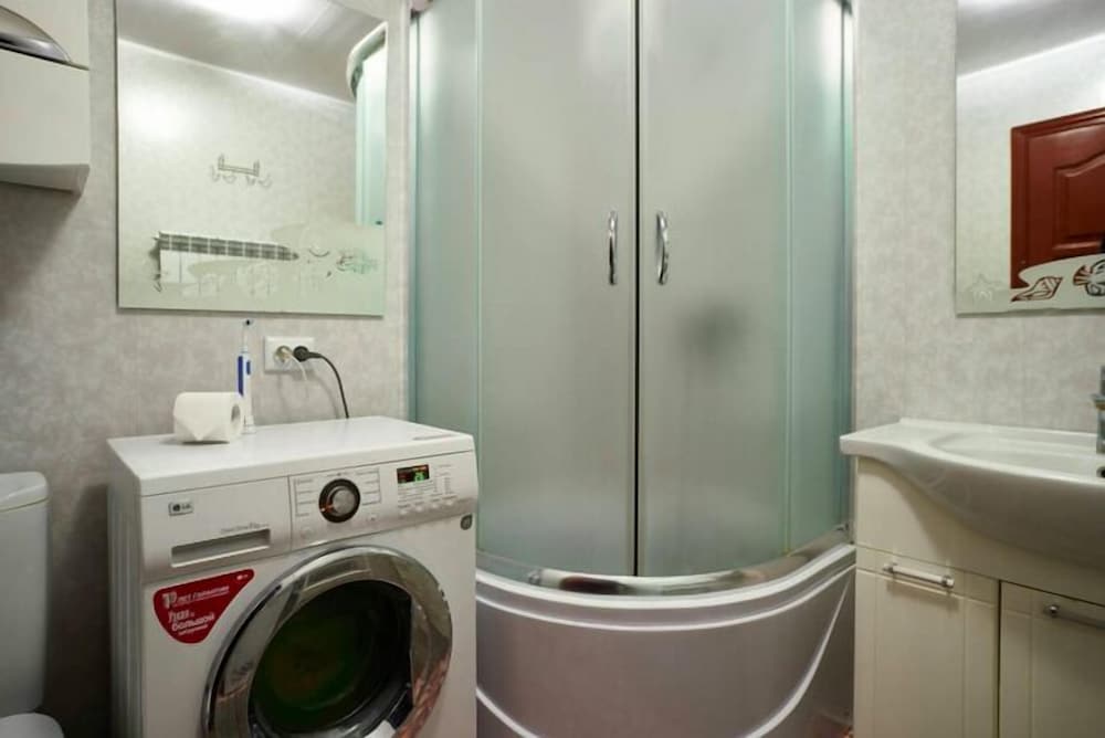 Standard Double Room, Shared Bathroom photo 3